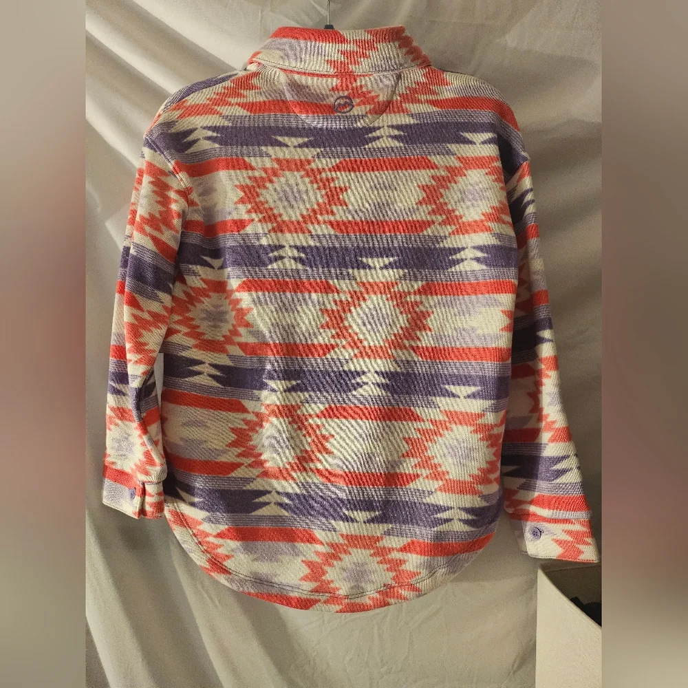 Coral & Lavender Southwestern‎ PulloverMagellan Outdoors Junior Lg 12-14
